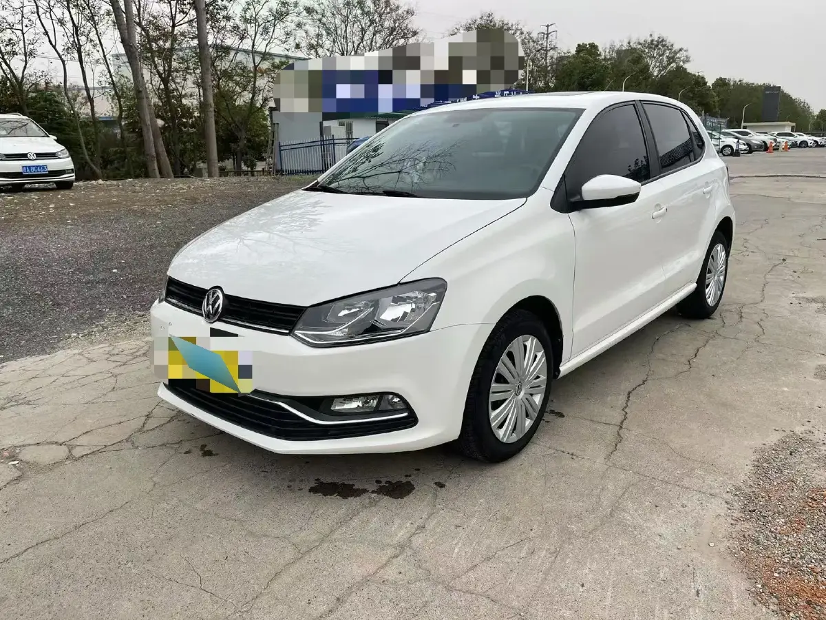 2016 Volkswagen Polo 1.6L 110HP L4 5MT