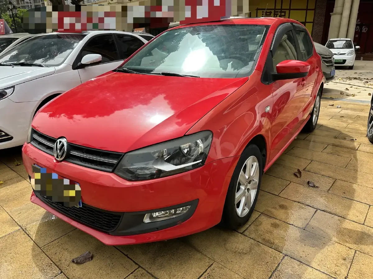 2013 Volkswagen Polo 1.4L 86HP L4 5MT