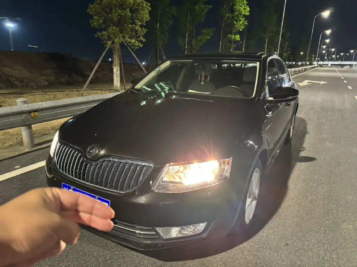 2015 Skoda Octavia 1.4T 150HP L4 5MT