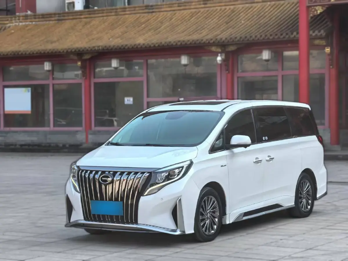 2021 GAC Trumpchi M8 2.0T 252HP L4 8AT