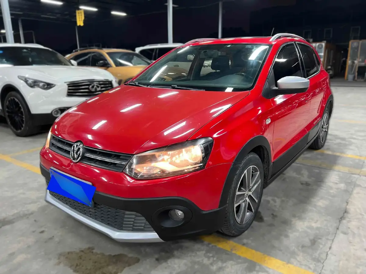 2012 Volkswagen Polo 1.6L 105HP L4 5MT