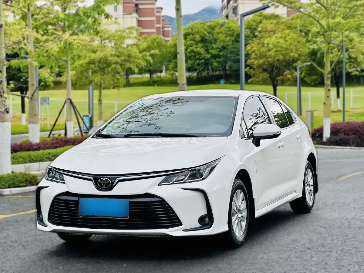 2019 Toyota Corolla 1.2T 116HP L4 CVT