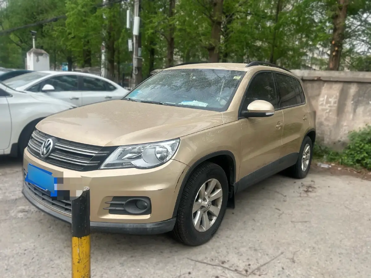 2012 Volkswagen Tiguan 1.8T 160HP L4 6AT