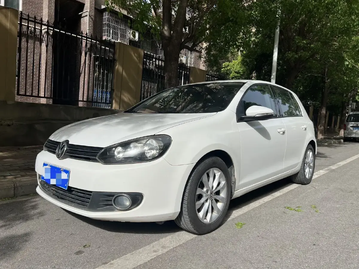 2012 Volkswagen Golf 1.4T 131HP L4 5MT