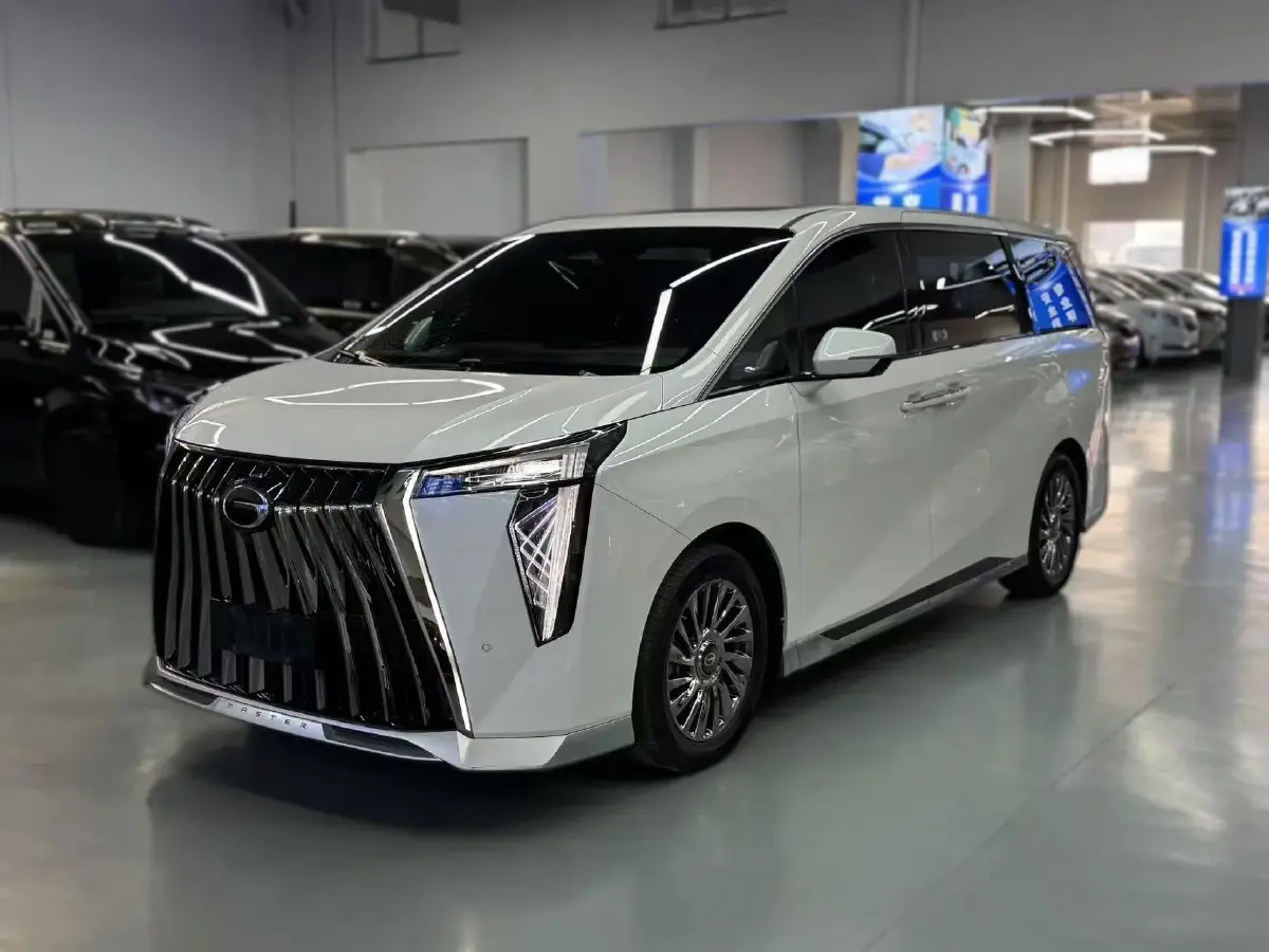 2023 GAC Trumpchi M8 2.0T 252HP L4 8AT