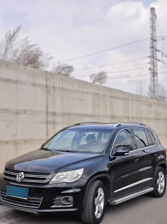 2012 Volkswagen Tiguan 1.8T 160HP L4 6AT