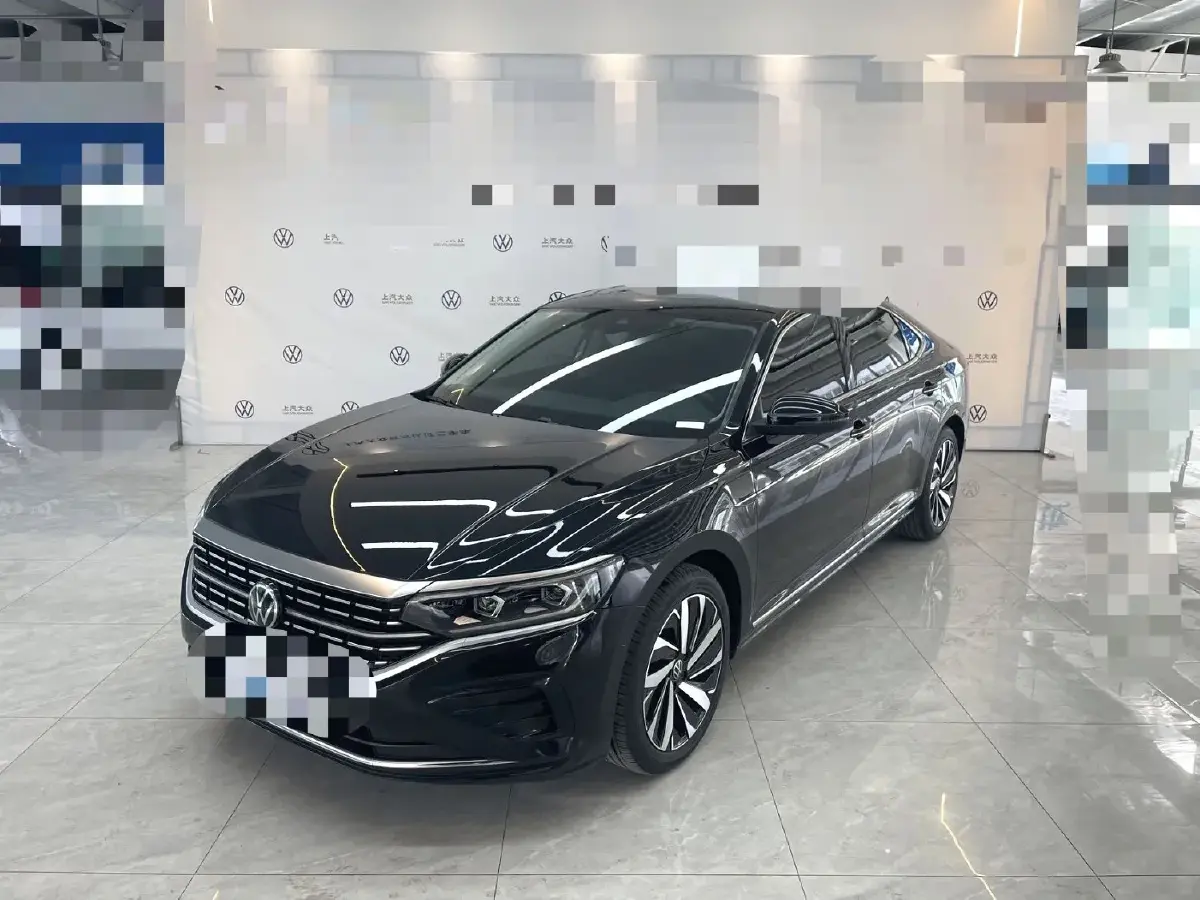 2023 Volkswagen Passat 2.0T 186HP L4 7DCT