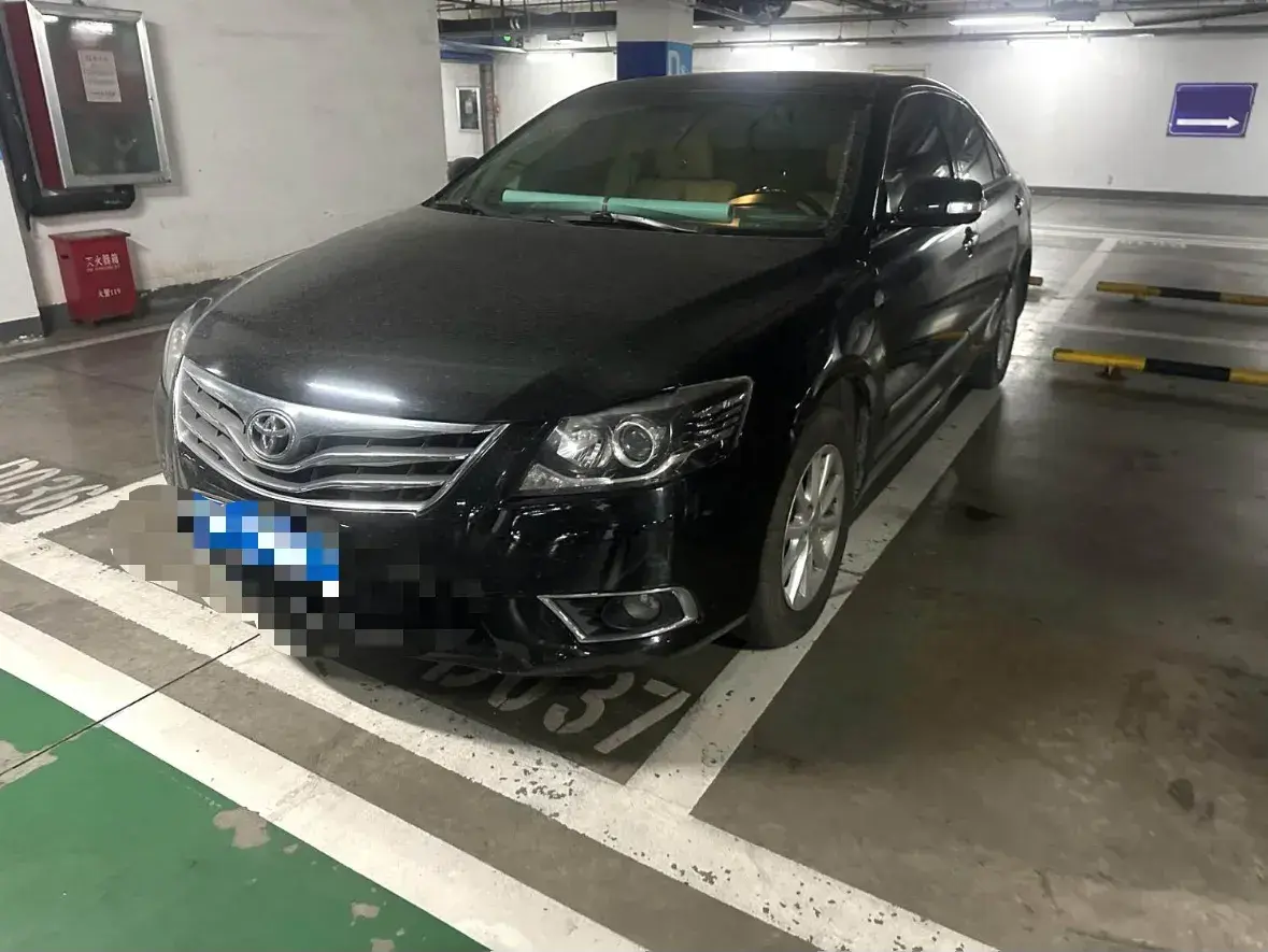 2013 Toyota Camry 2.0L 147HP L4 4AT