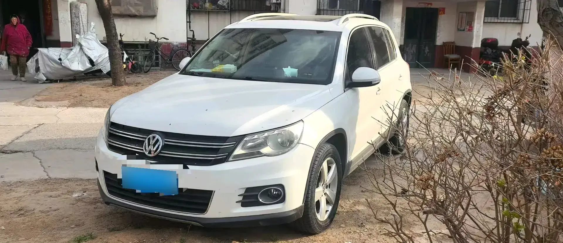 2012 Volkswagen Tiguan 1.8T 160HP L4 6AT