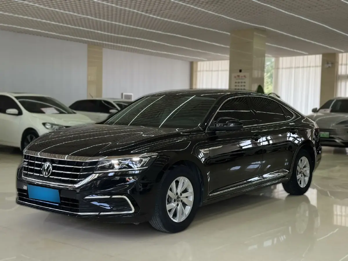 2021 Volkswagen Passat 1.4T 150HP L4 7DCT