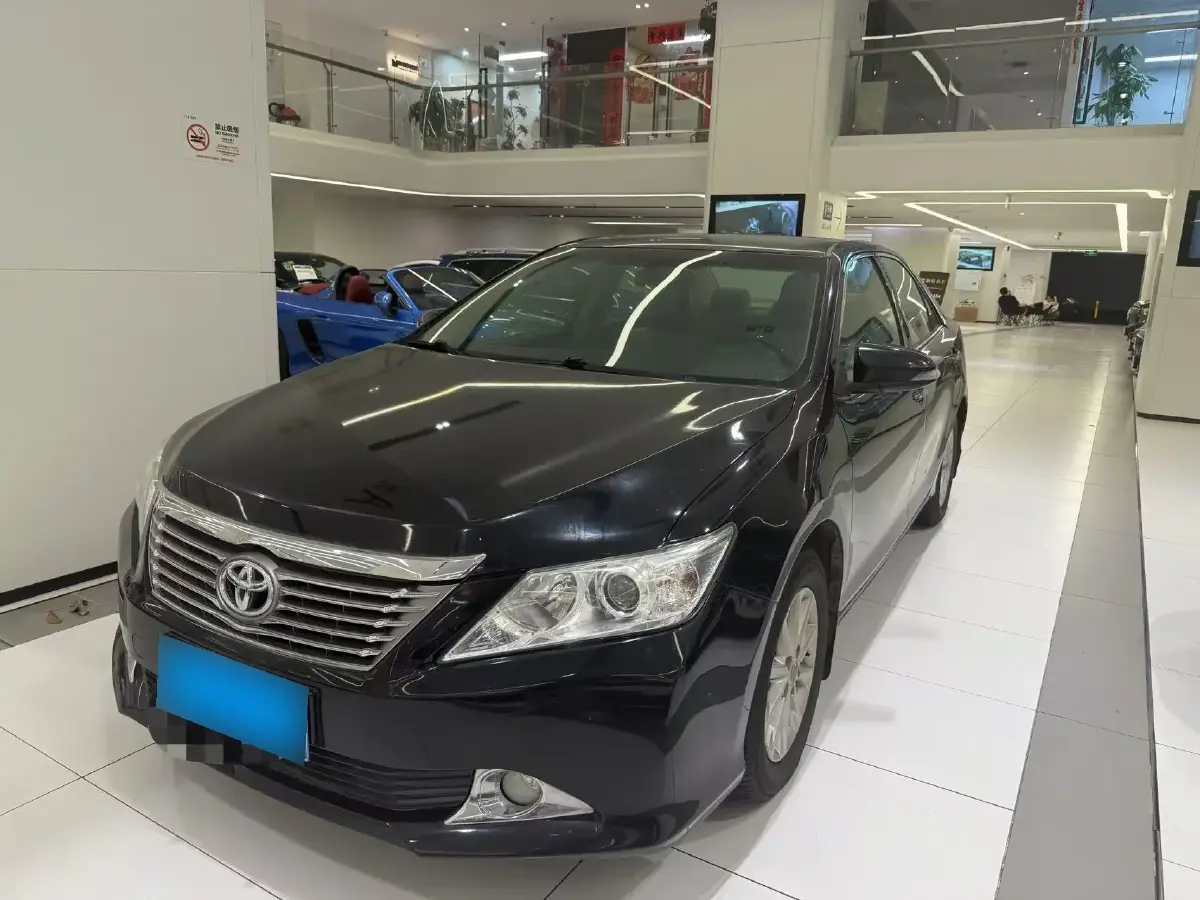 2013 Toyota Camry 2.0L 148HP L4 4AT