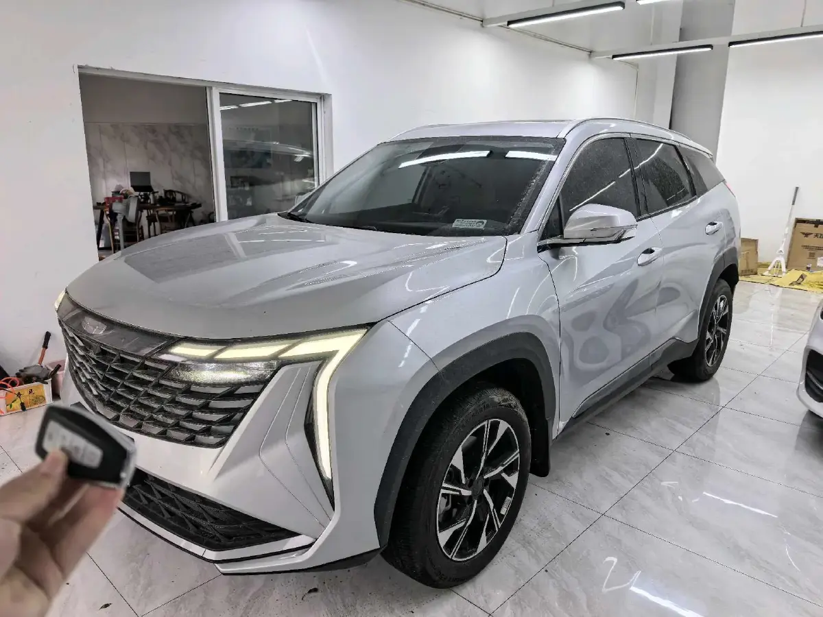 2024 Geely StarRay 1.5T 181HP L4 7DCT