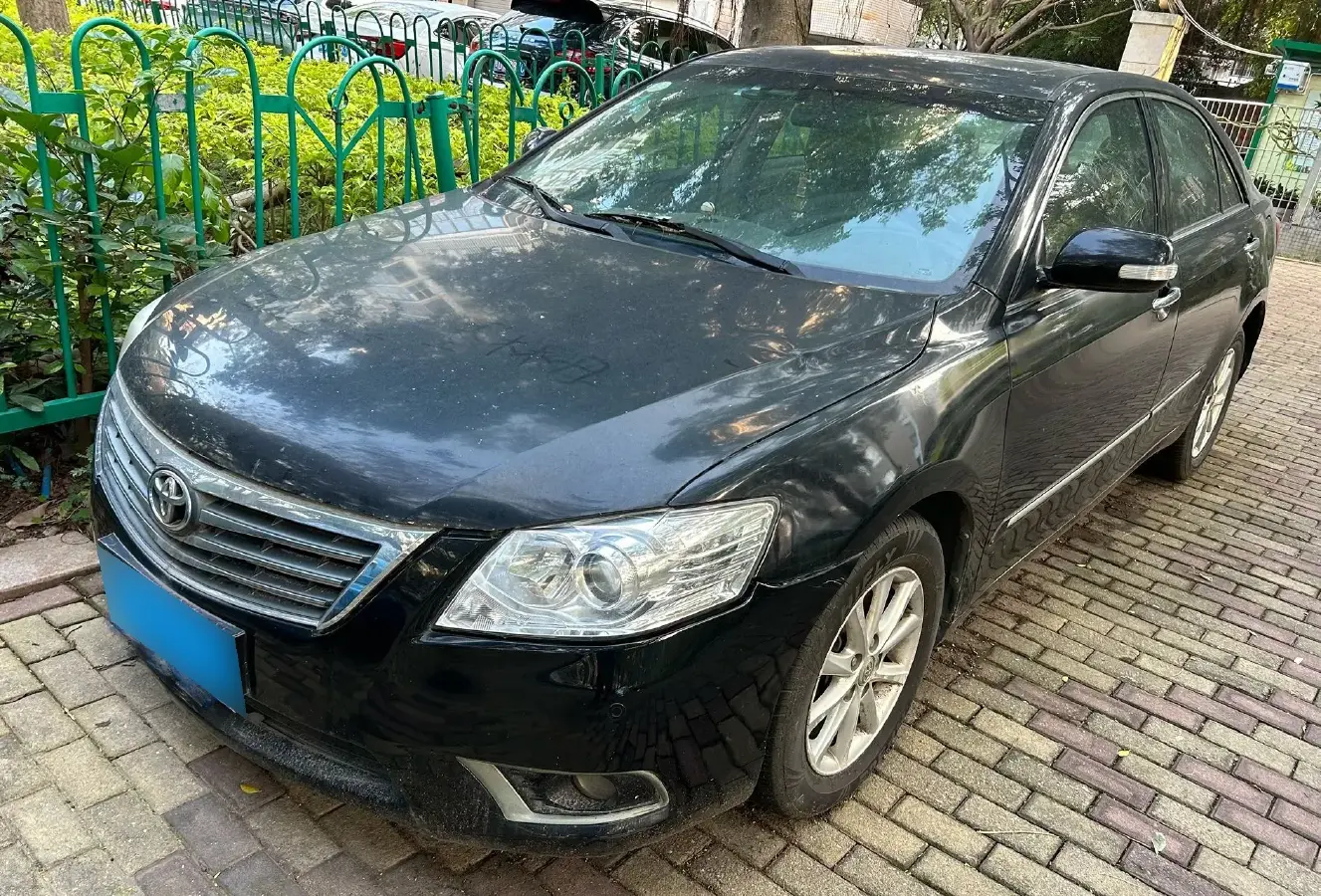 2010 Toyota Camry 2.0L 147HP L4 4AT