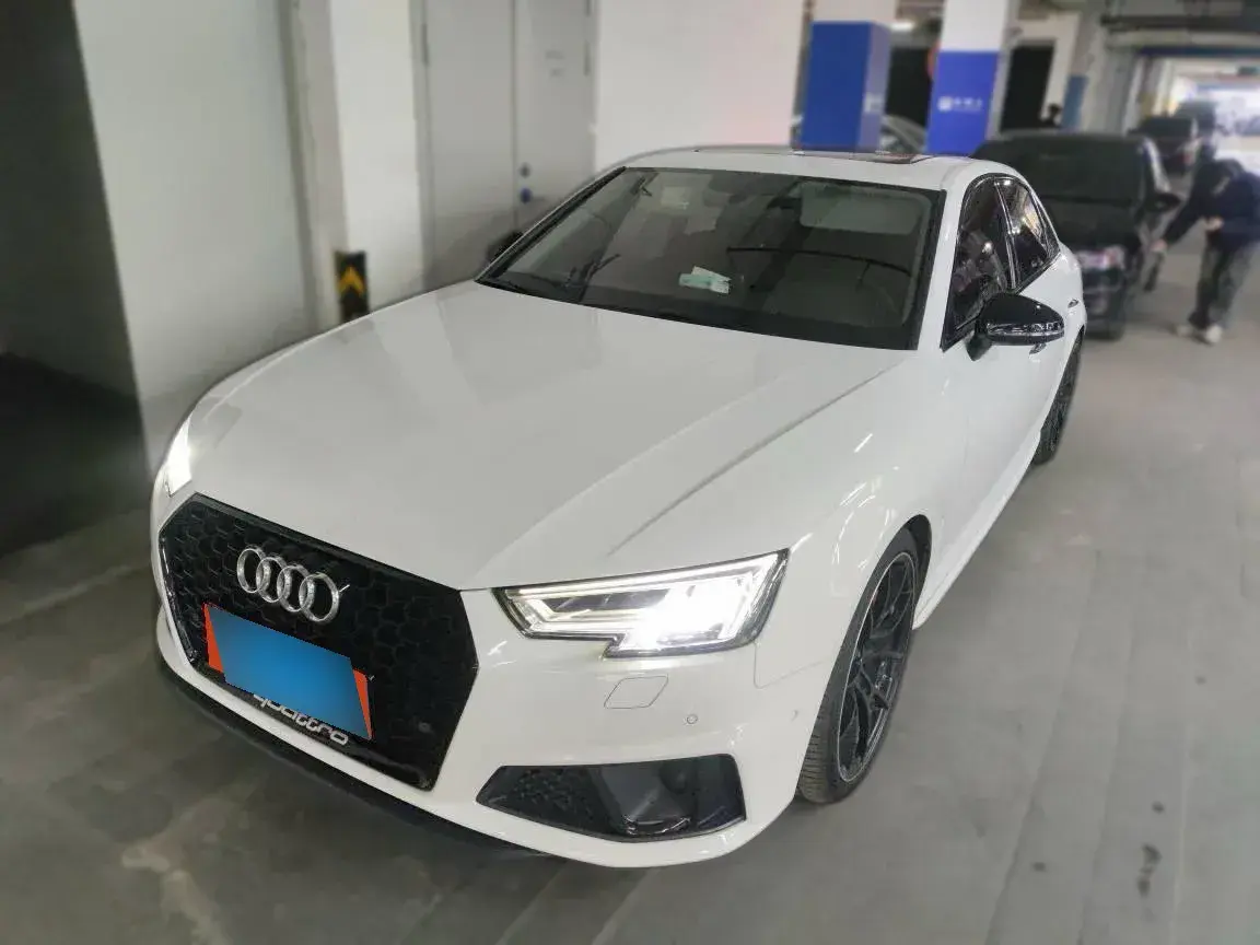 2019 Audi A4L 2.0T 190HP L4 7DCT