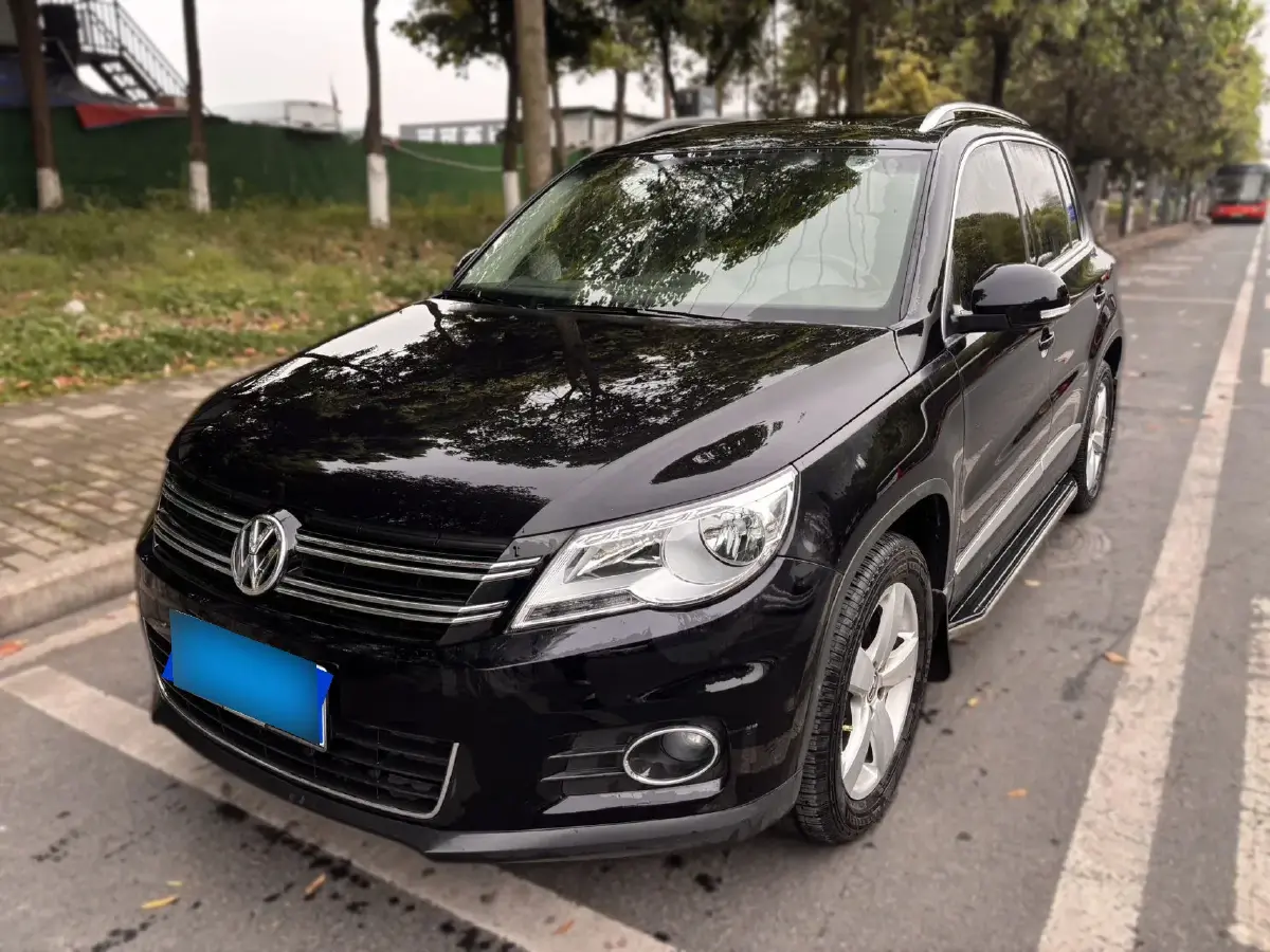 2012 Volkswagen Tiguan 1.8T 160HP L4 6AT