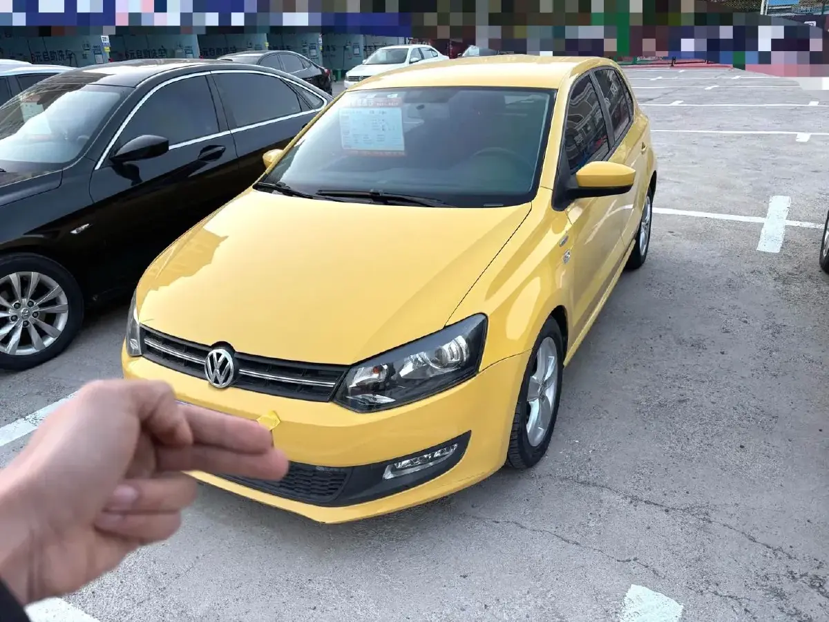 2011 Volkswagen Polo 1.4L 86HP L4 6AT