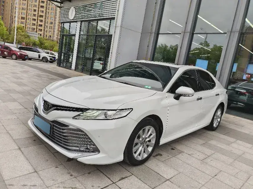 2019 Toyota Camry 2.0L 178HP L4 CVT