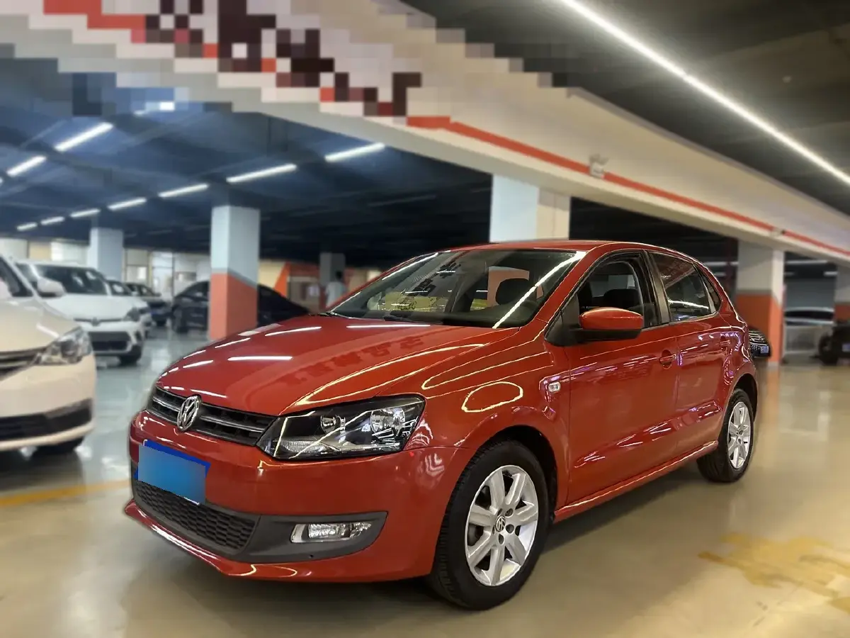 2013 Volkswagen Polo 1.4L 86HP L4 5MT