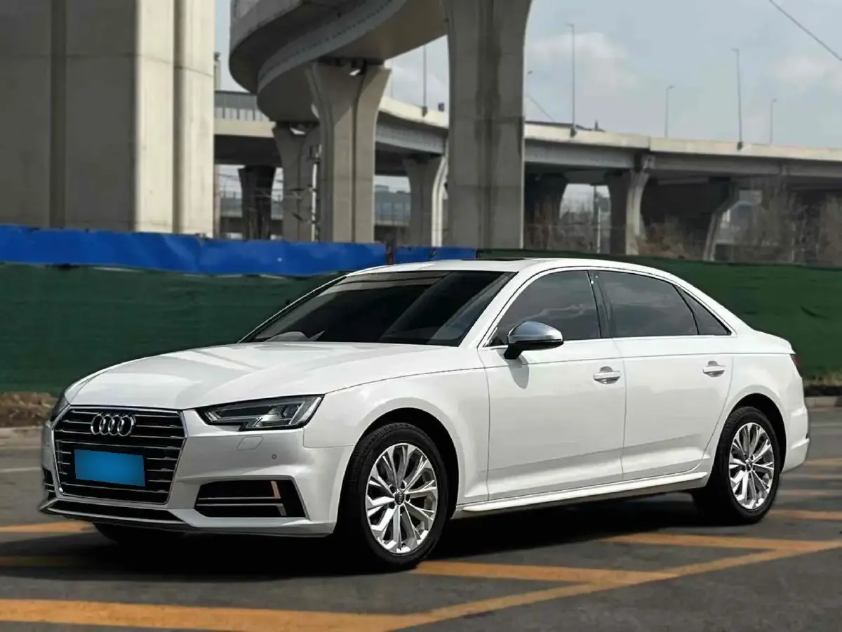 2019 Audi A4L 2.0T 190HP L4 7DCT