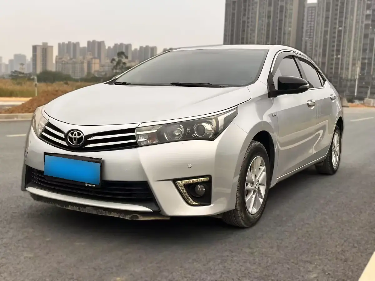 2014 Toyota Corolla 1.6L 122HP L4 CVT