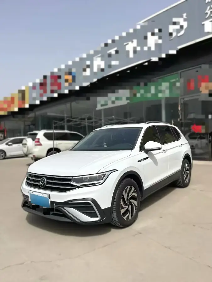 2023 Volkswagen Tiguan L 1.5T 160HP L4 7DCT