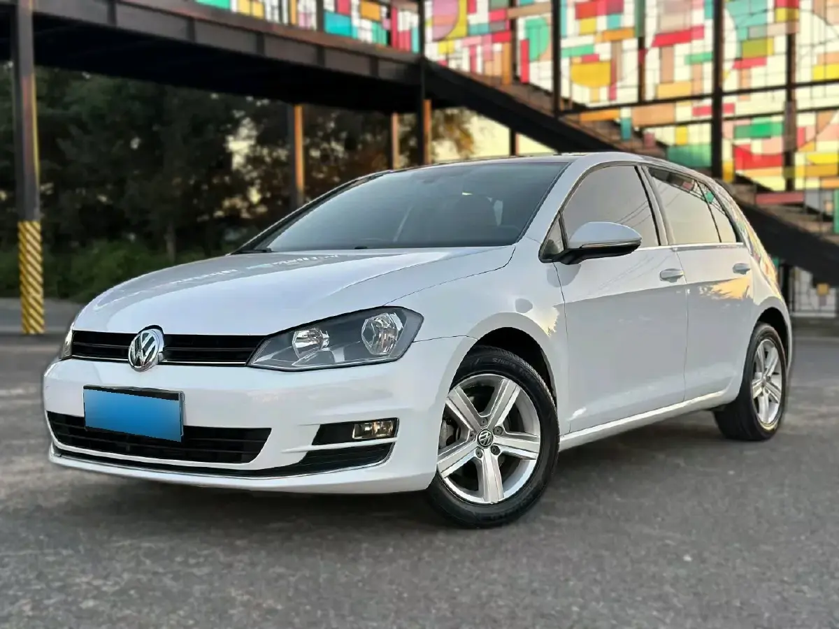 2015 Volkswagen Golf 1.4T 131HP L4 7DCT