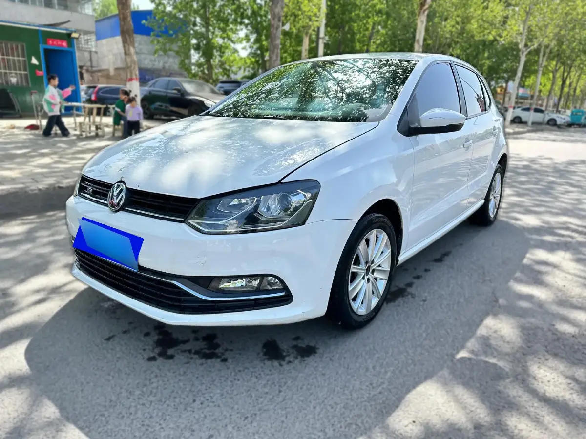 2016 Volkswagen Polo 1.4L 90HP L4 6AT
