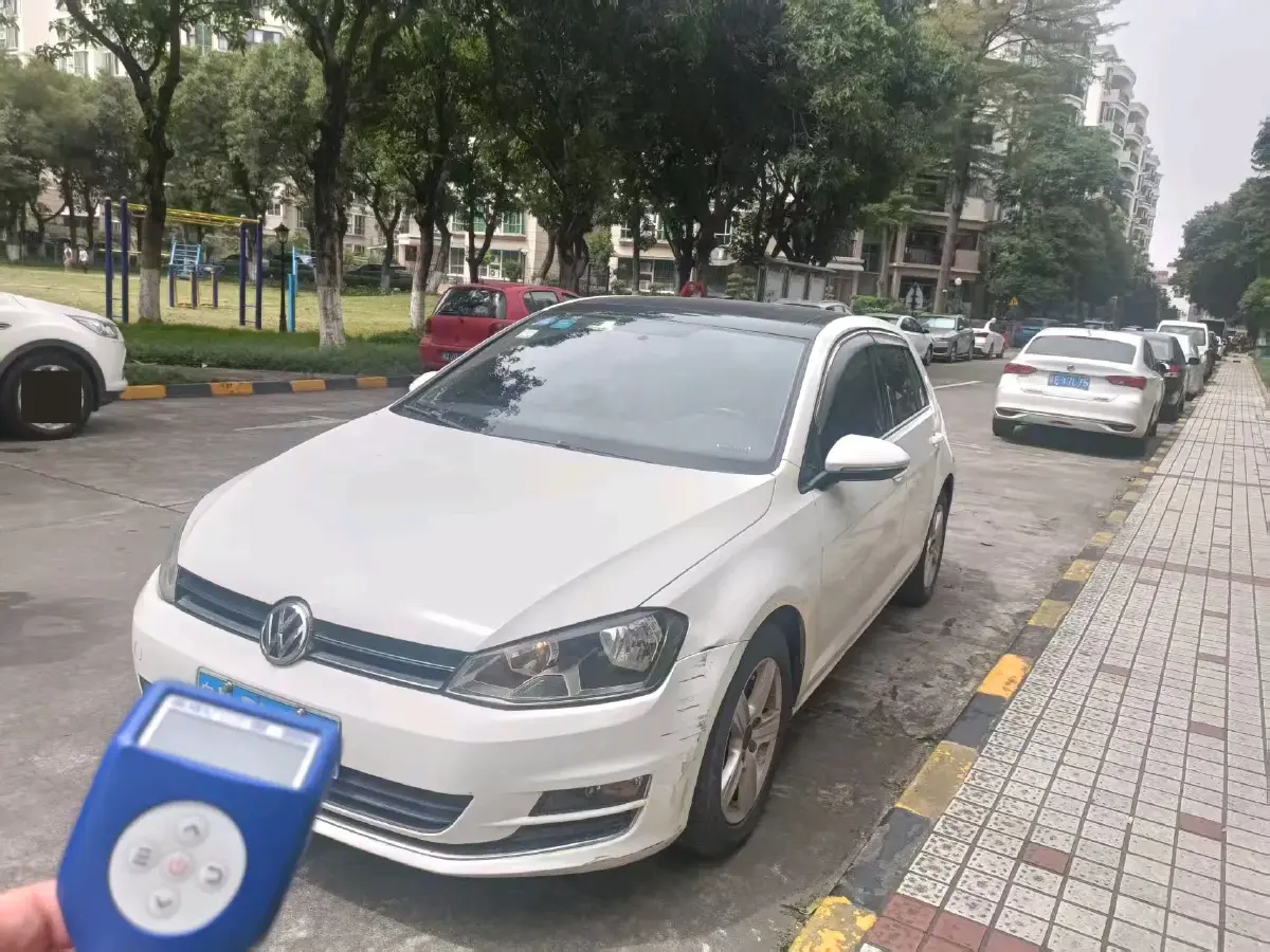 2016 Volkswagen Golf 1.4T 131HP L4 7DCT