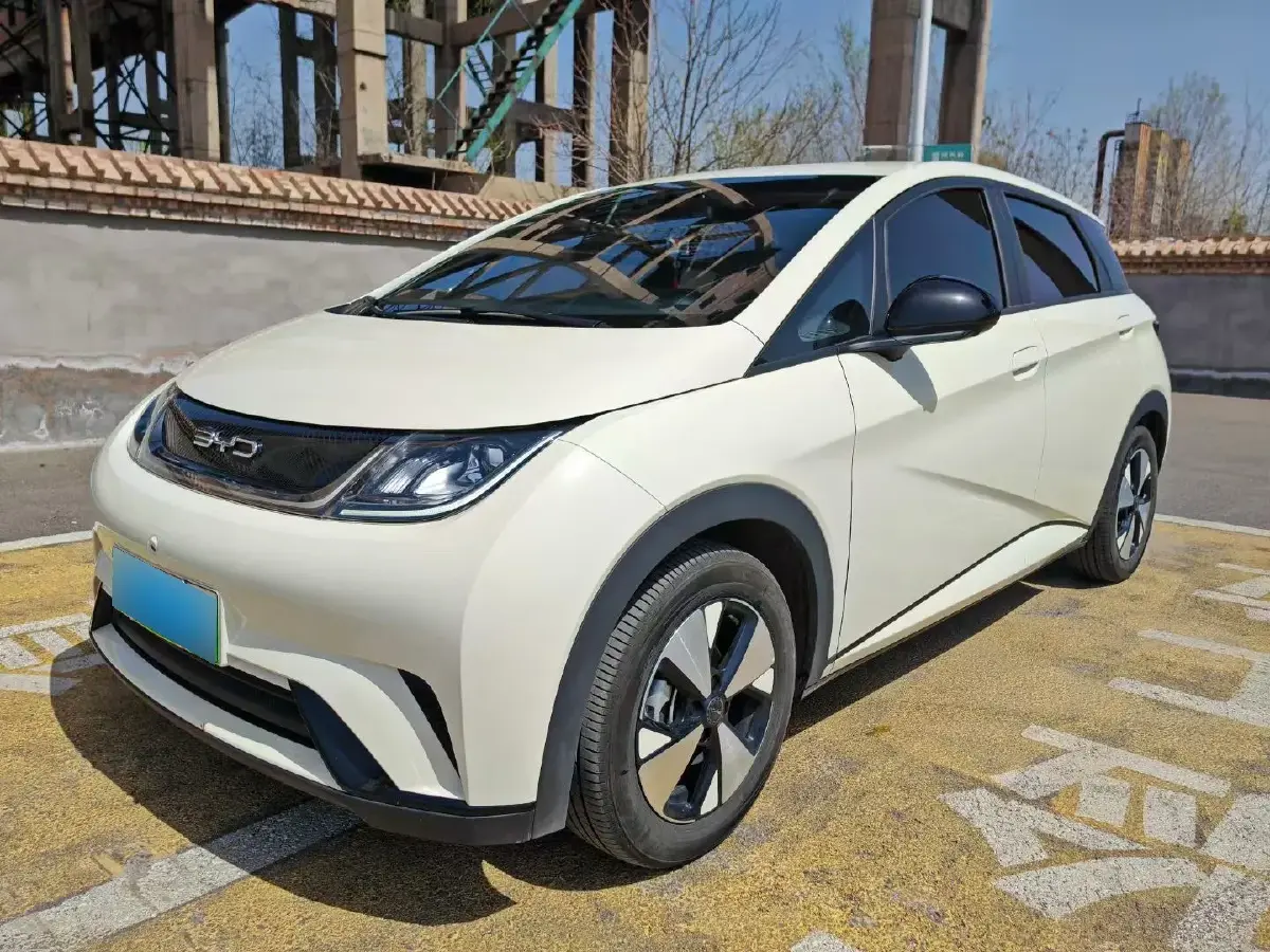 2023 BYD Dolphin BEV 44.928KWH