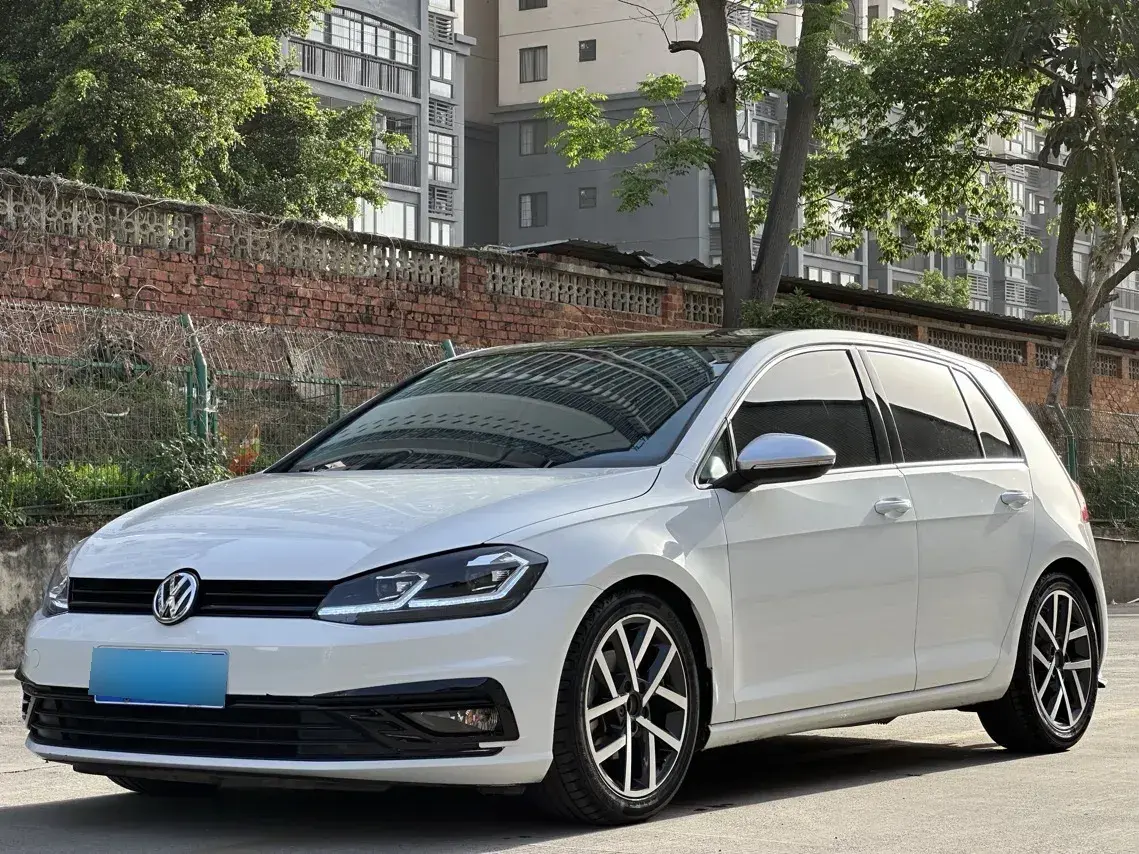 2019 Volkswagen Golf 1.4T 150HP L4 7DCT