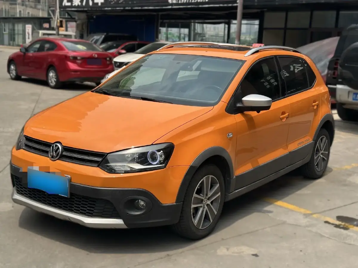 2012 Volkswagen Polo 1.6L 105HP L4 5MT