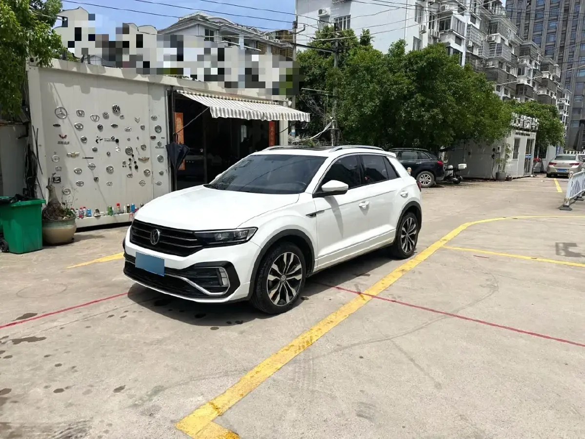 2020 Volkswagen T-Roc 1.4T 150HP L4 7DCT