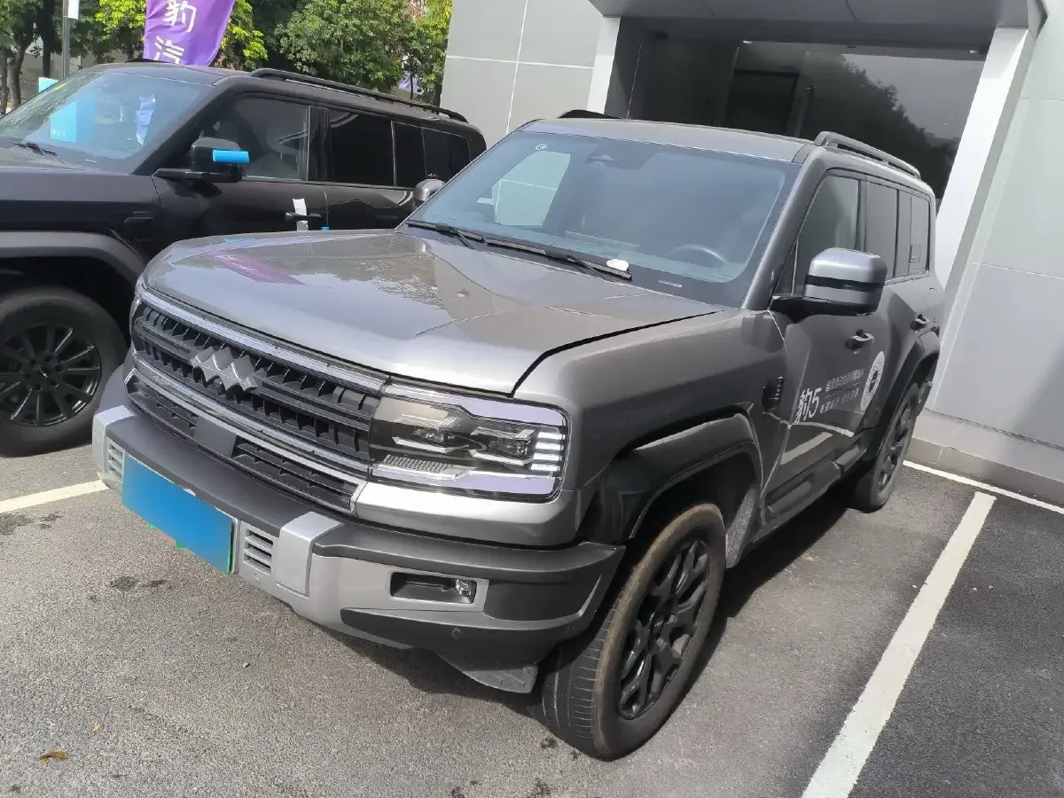 2023 FangChengBao Bao 5 1.5T 194HP L4 E-CVT PHEV 31.8KWH