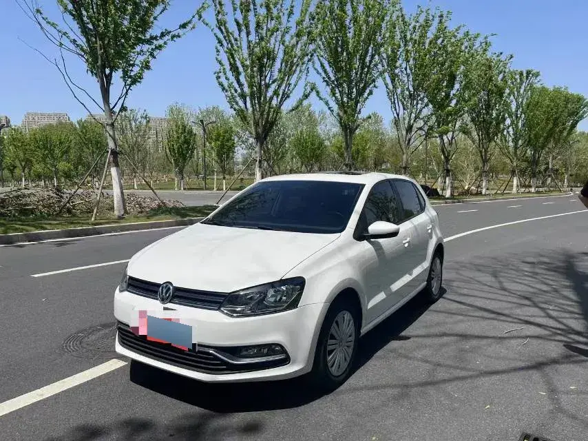 2016 Volkswagen Polo 1.6L 110HP L4 5MT