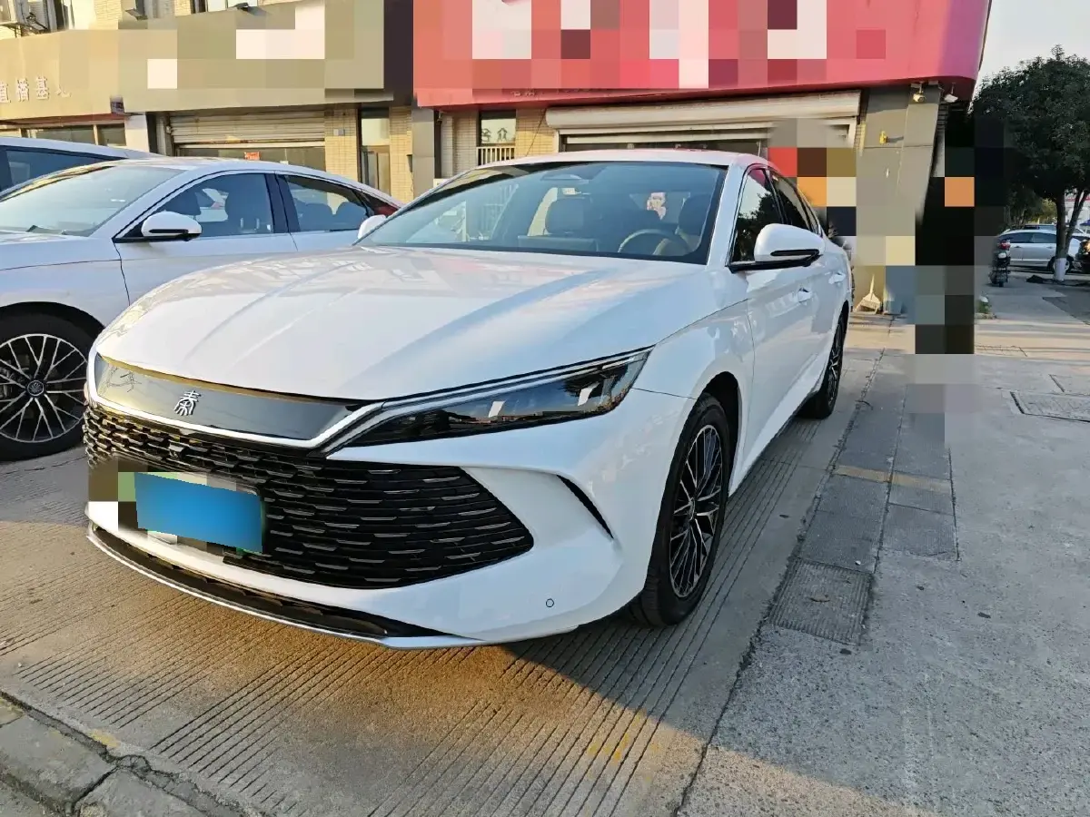 2024 BYD QinL 1.5L 101HP L4 E-CVT PHEV 15.87KWH