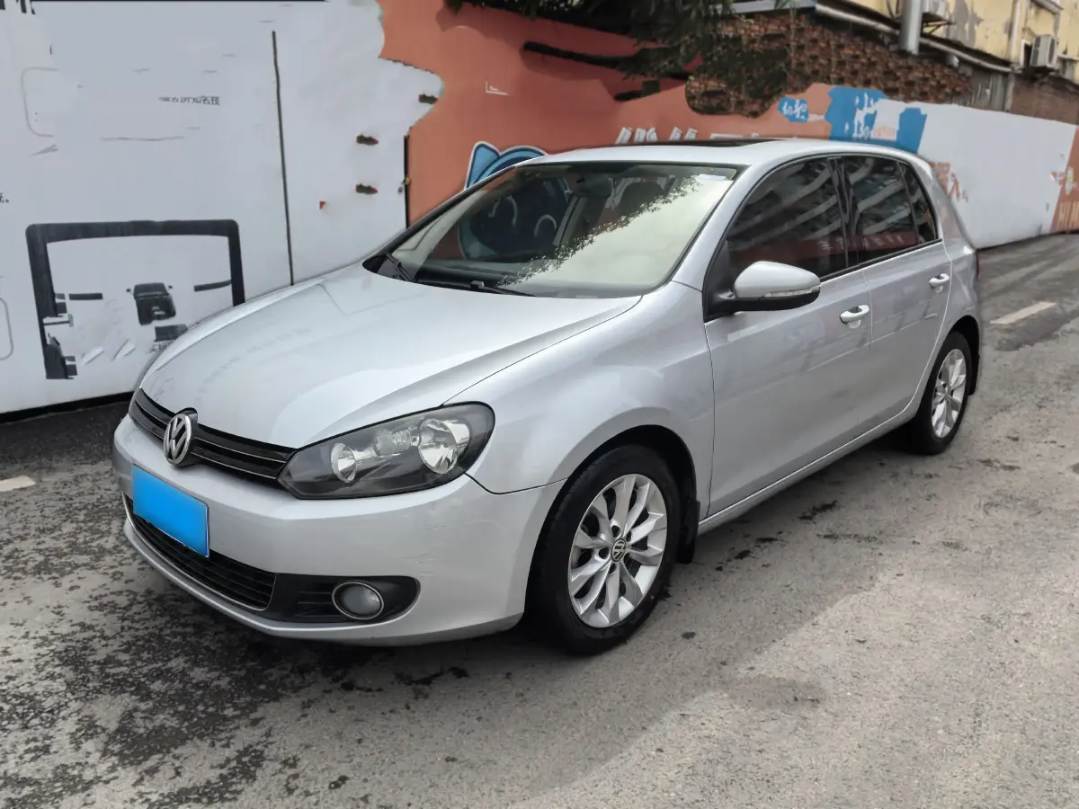 2011 Volkswagen Golf 1.4T 131HP L4 7DCT