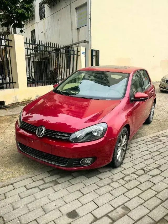 2011 Volkswagen Golf 1.6L 105HP L4 7DCT