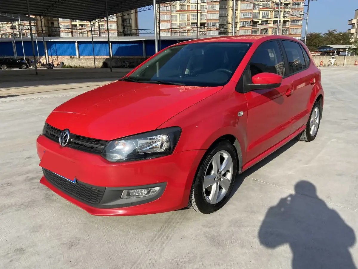 2011 Volkswagen Polo 1.4L 86HP L4 6AT
