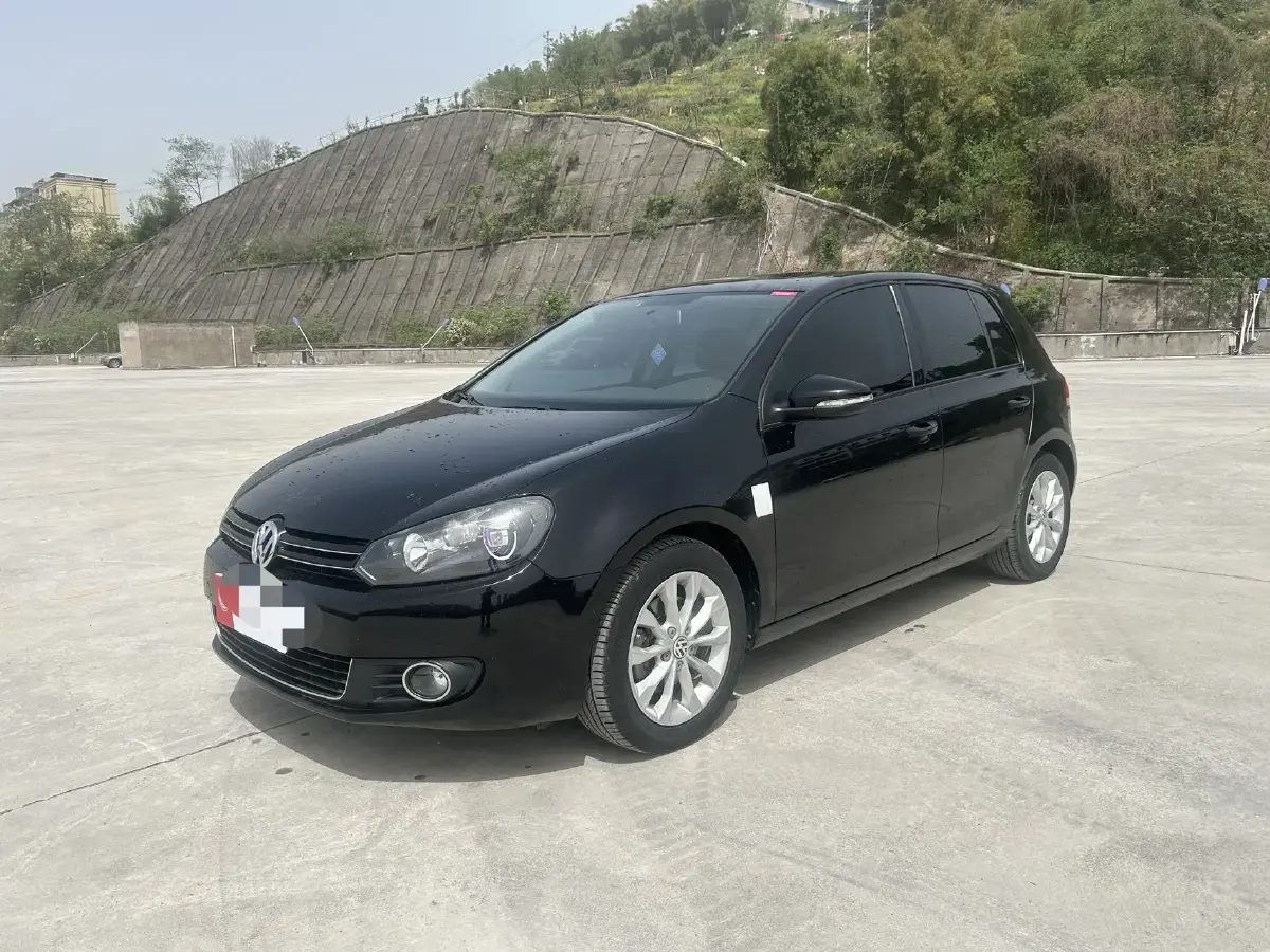 2012 Volkswagen Golf 1.4T 131HP L4 5MT