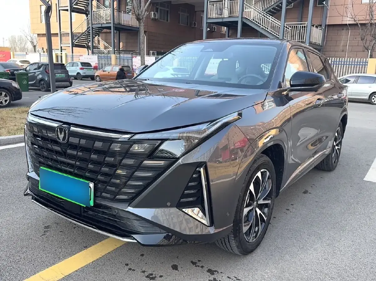 2024 ChangAn UNI-Z 1.5L 98HP L4 E-CVT PHEV 18.4KWH