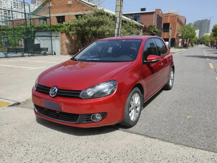2012 Volkswagen Golf 1.4T 131HP L4 5MT