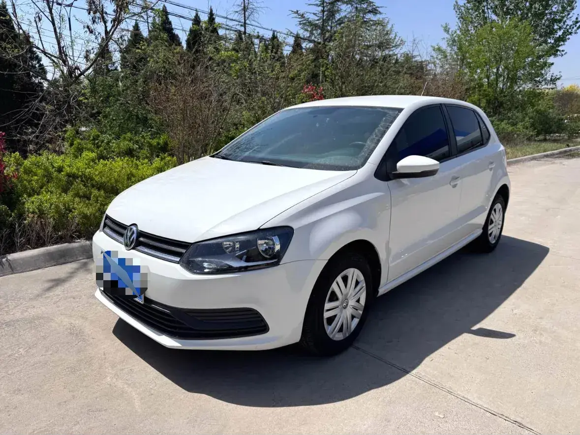 2016 Volkswagen Polo 1.4L 90HP L4 6AT