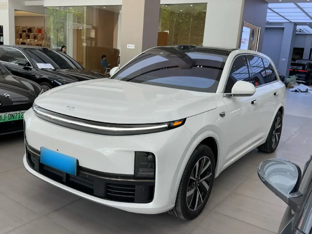2023 Li L7 Range Extended 154HP REEV 40.9KWH