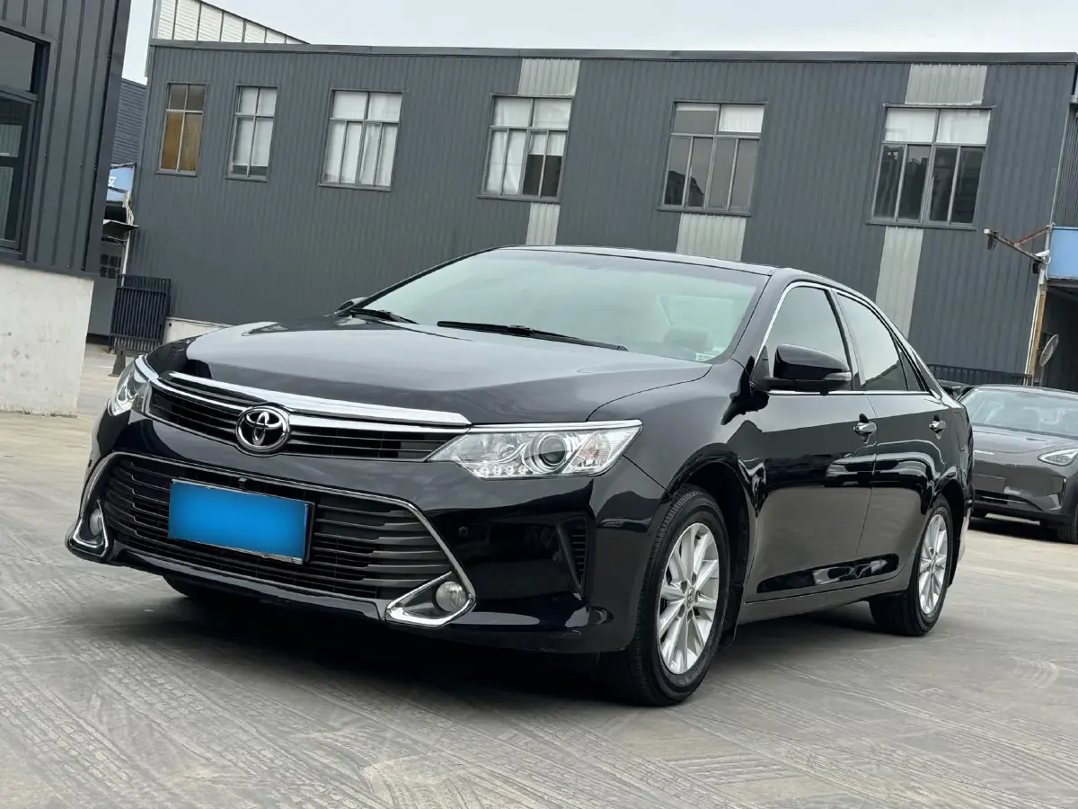 2015 Toyota Camry 2.0L 167HP L4 6AT