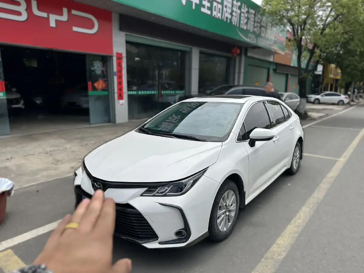 2019 Toyota Corolla 1.2T 116HP L4 CVT