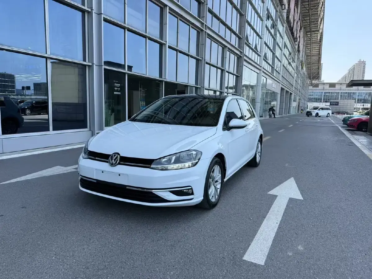 2019 Volkswagen Golf 1.4T 150HP L4 7DCT