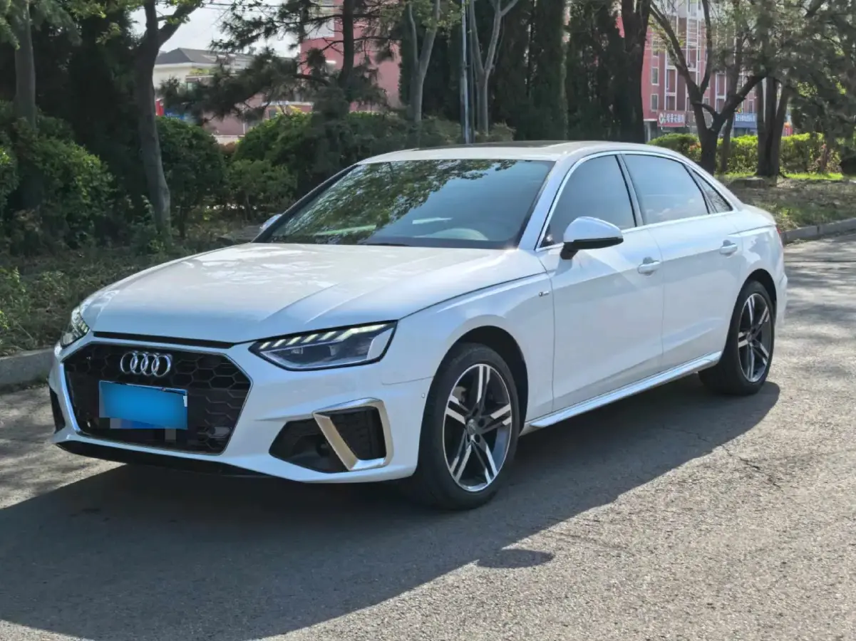 2020 Audi A4L 2.0T 190HP L4 7DCT