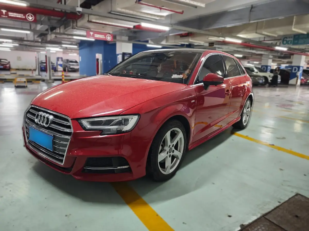 2025 Audi A3 1.5T 160HP L4 7DCT