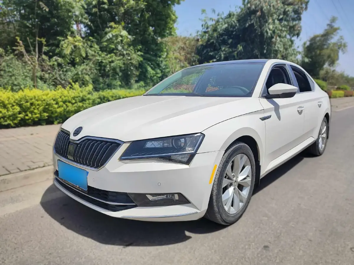 2016 Skoda Superb 1.8T 180HP L4 7DCT
