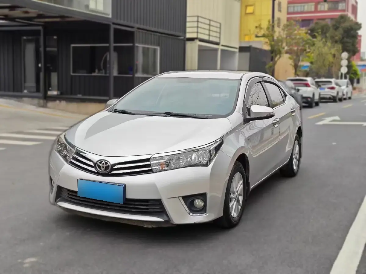 2014 Toyota Corolla 1.6L 122HP L4 CVT
